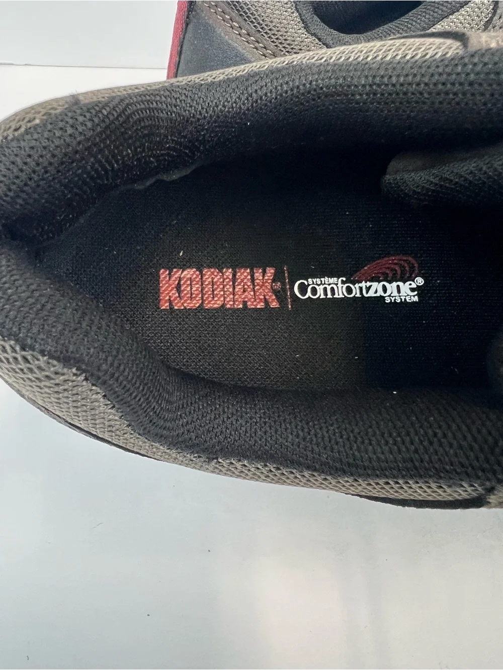 Kodiak LKT1 Composite Safety Toe Men's Brown and Red Shoes Size 11M